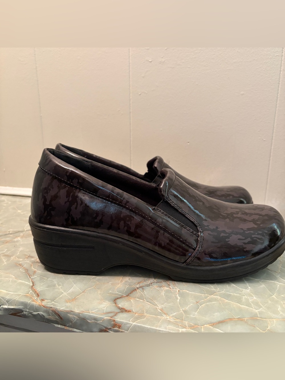 Easy Street Easy Works Nursing Clogs Camo Black Anti-Fatigue Slip Resistant 11